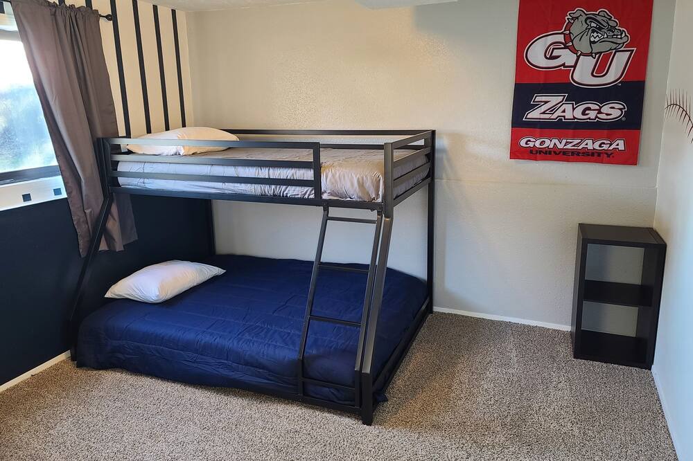 Photo of Bedroom in Veradale