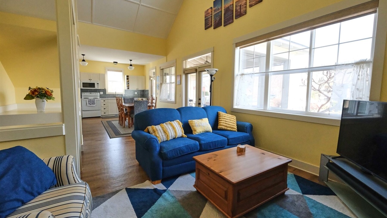 Photo of Livingroom in Oroville