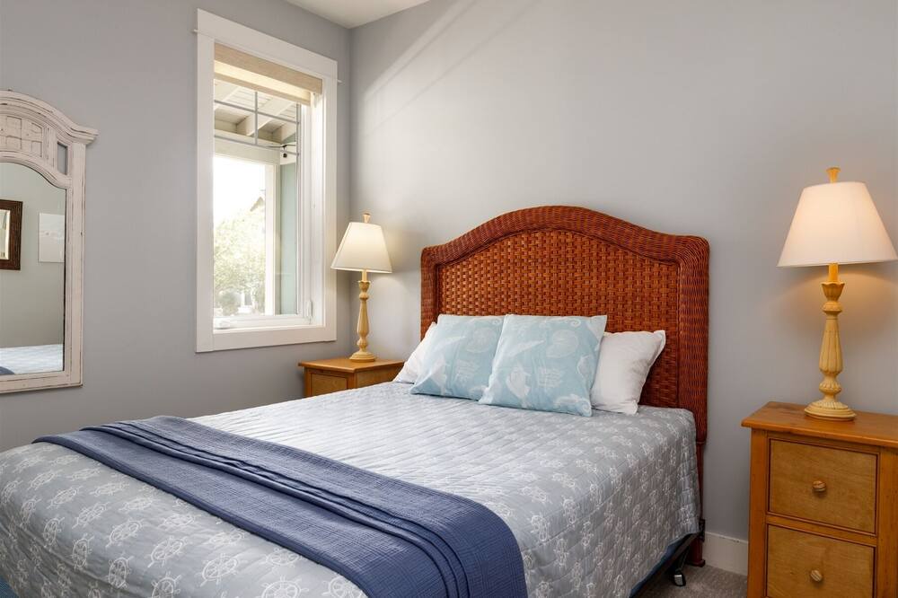 Photo of Bedroom in Oroville