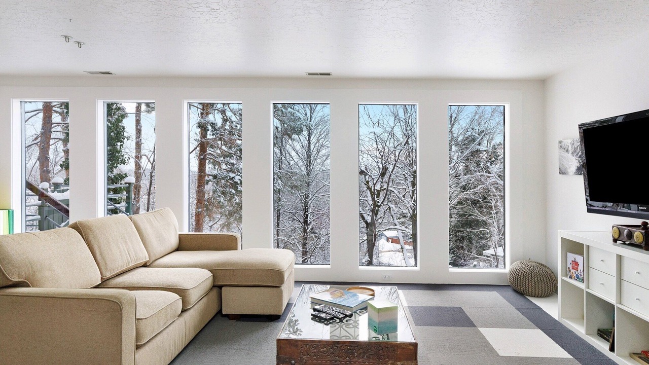 Photo of Livingroom in North End
