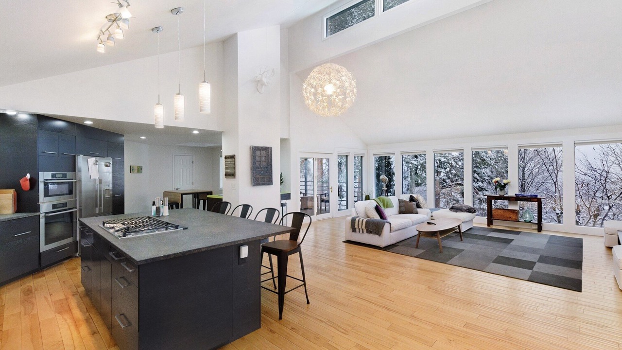 Photo of Livingroom in North End