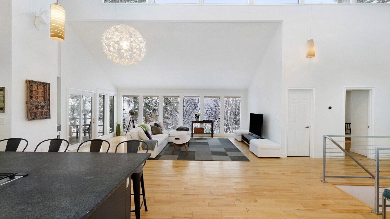 Photo of Livingroom in North End