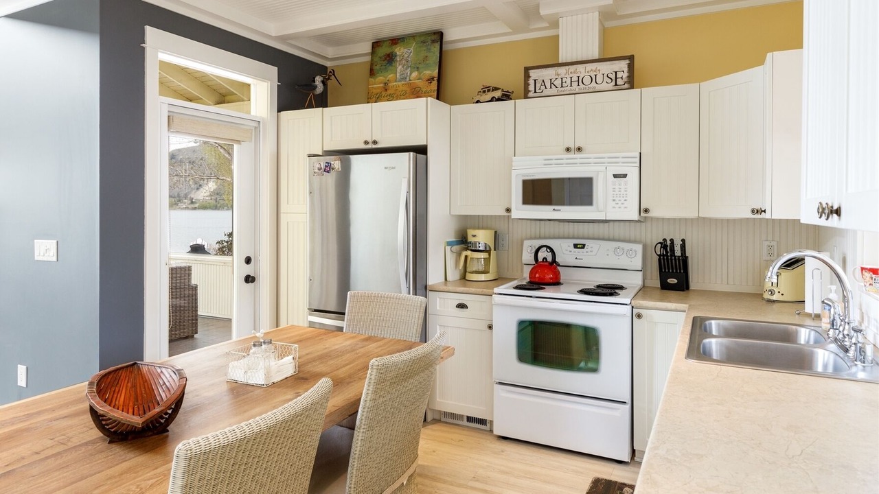 Photo of Kitchen in Oroville