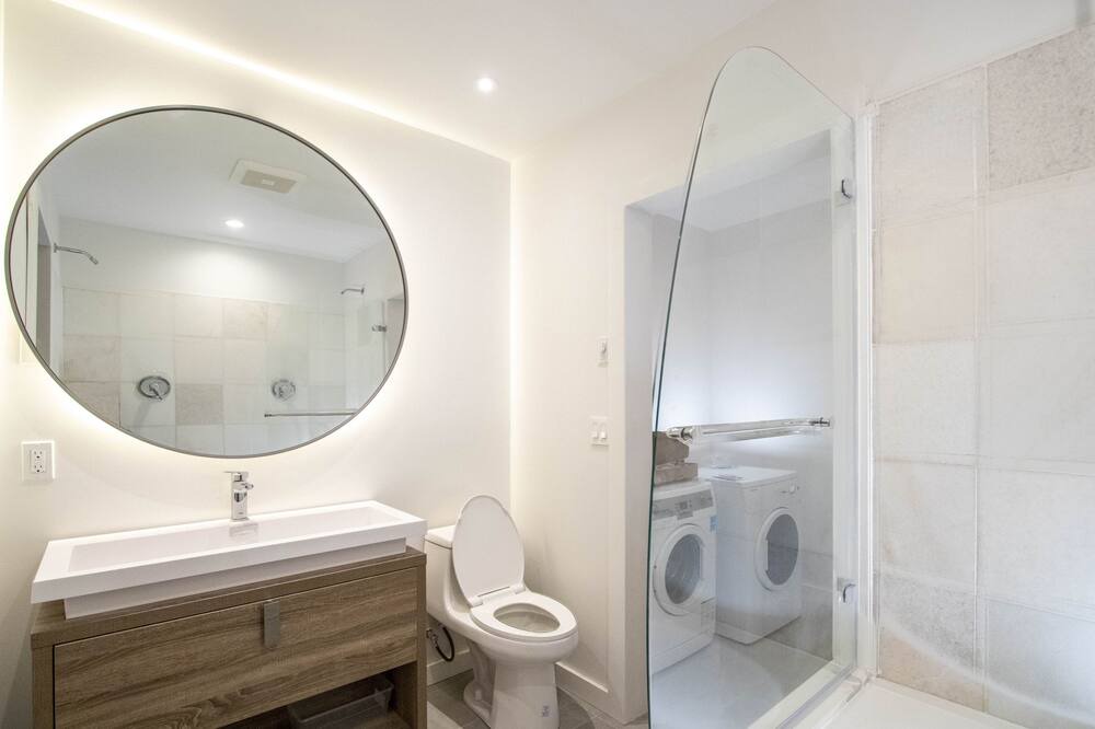 Photo of Bathroom in Kirkland