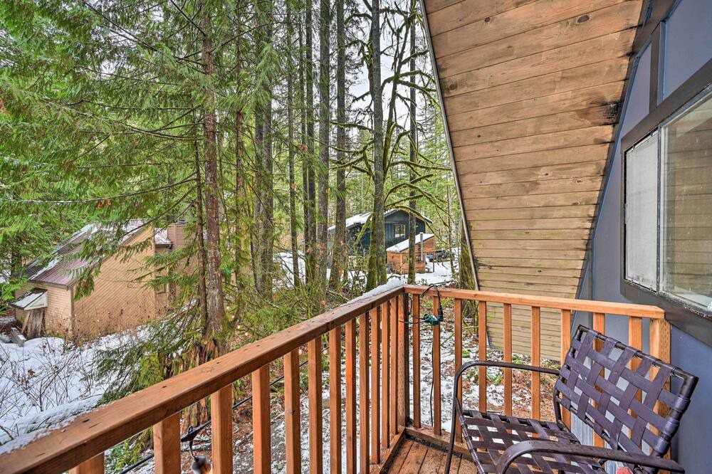 Photo of Patio Balcony in Skykomish