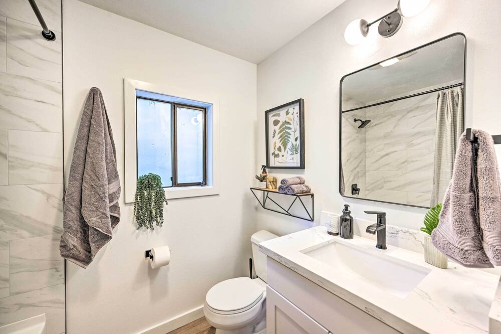 Photo of Bathroom in Skykomish
