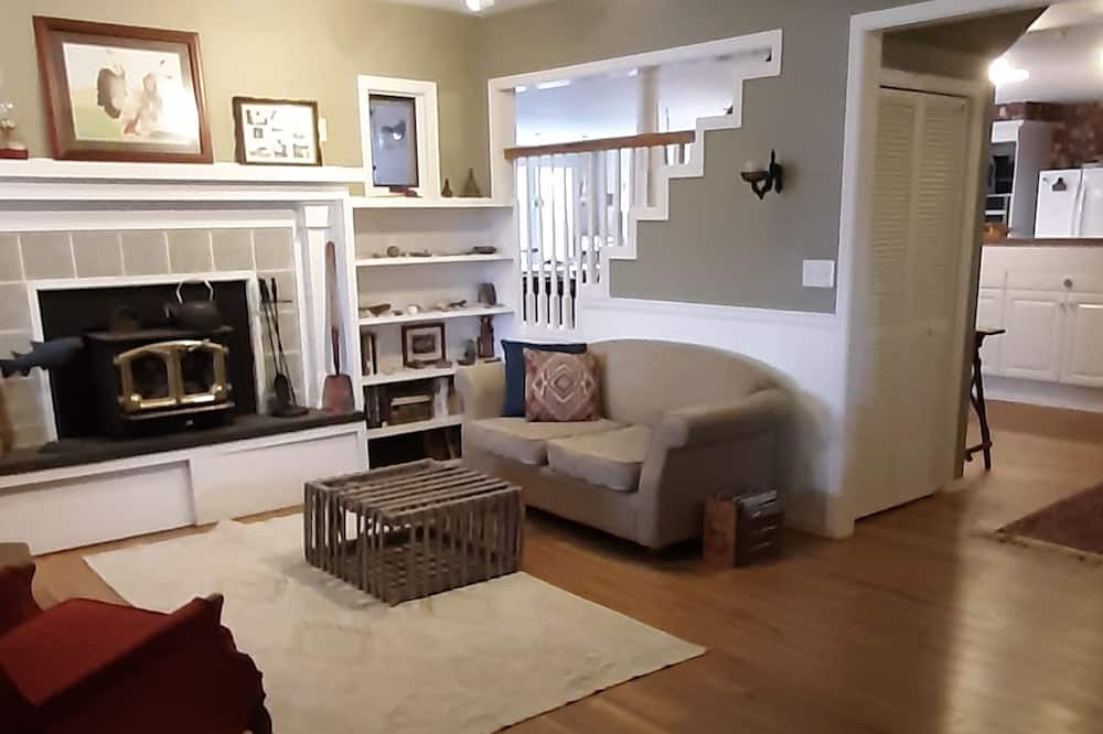 Photo of Bedroom in Ellensburg