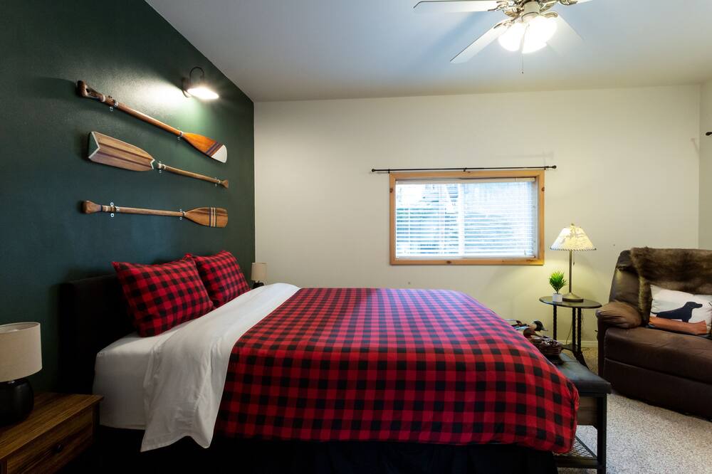 Photo of Bedroom in Sagle