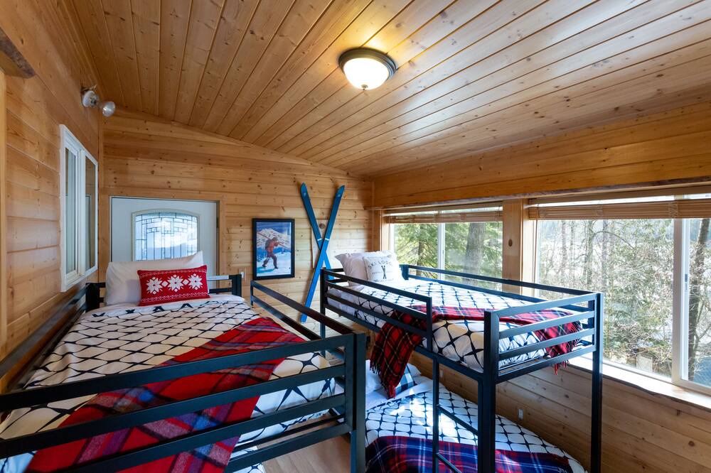 Photo of Bedroom in Sagle