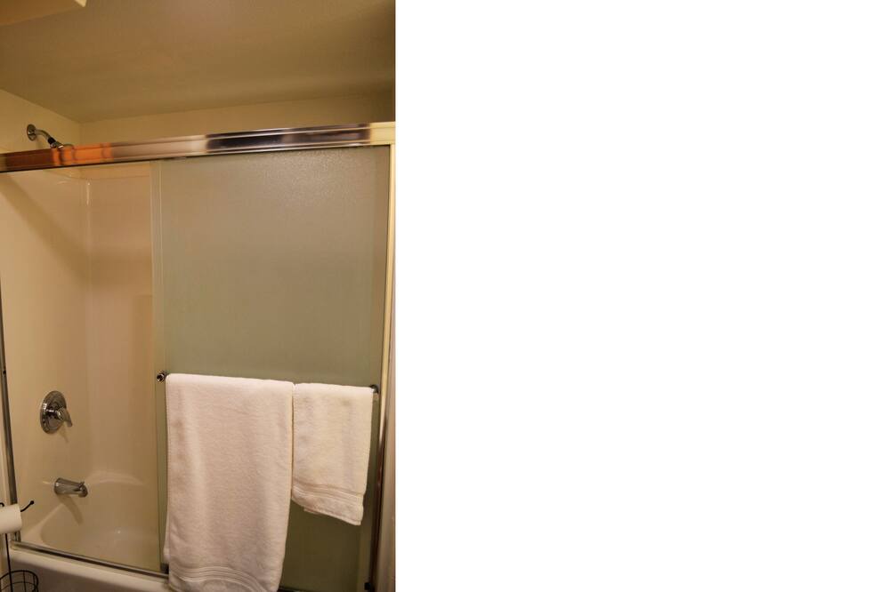 Photo of Bathroom in Hope