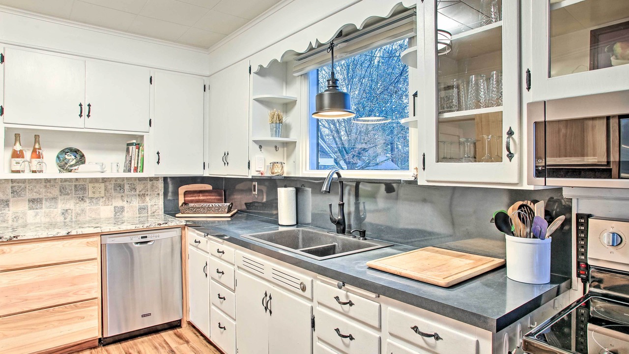 Photo of Kitchen in Garden District