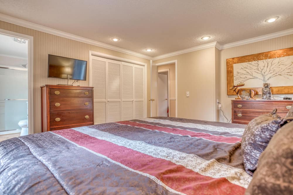 Photo of Bedroom in Sunriver