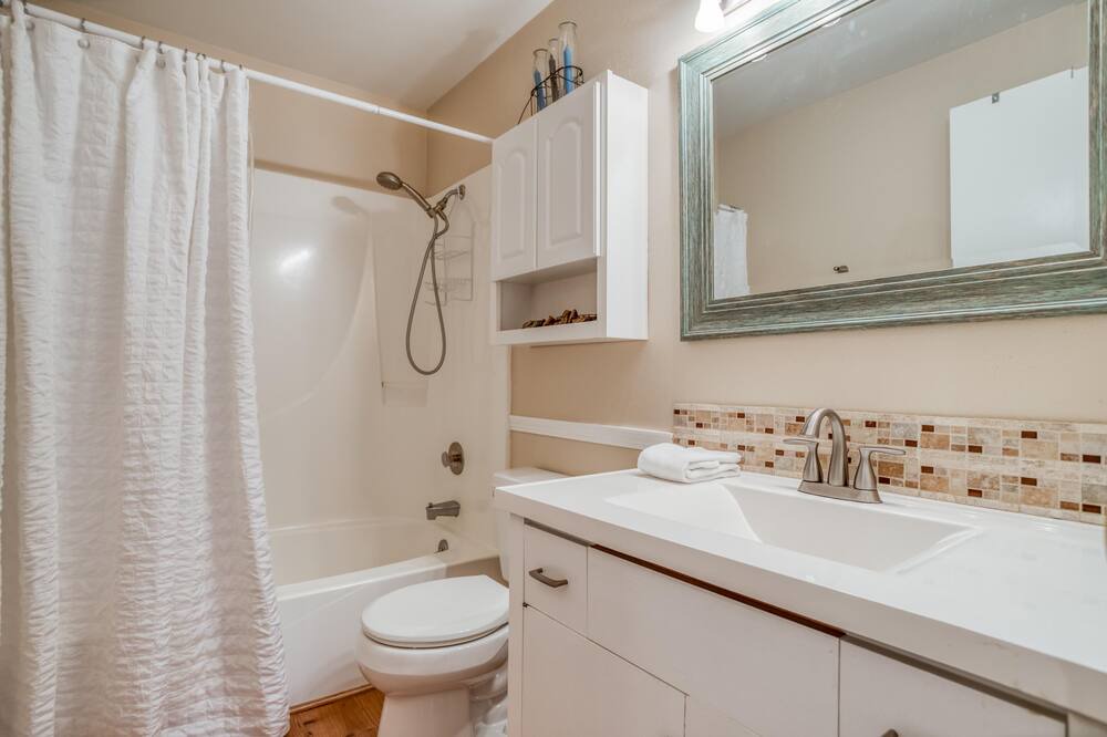 Photo of Bathroom in Sunriver