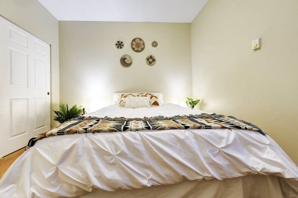 Photo of Bedroom in South Seattle