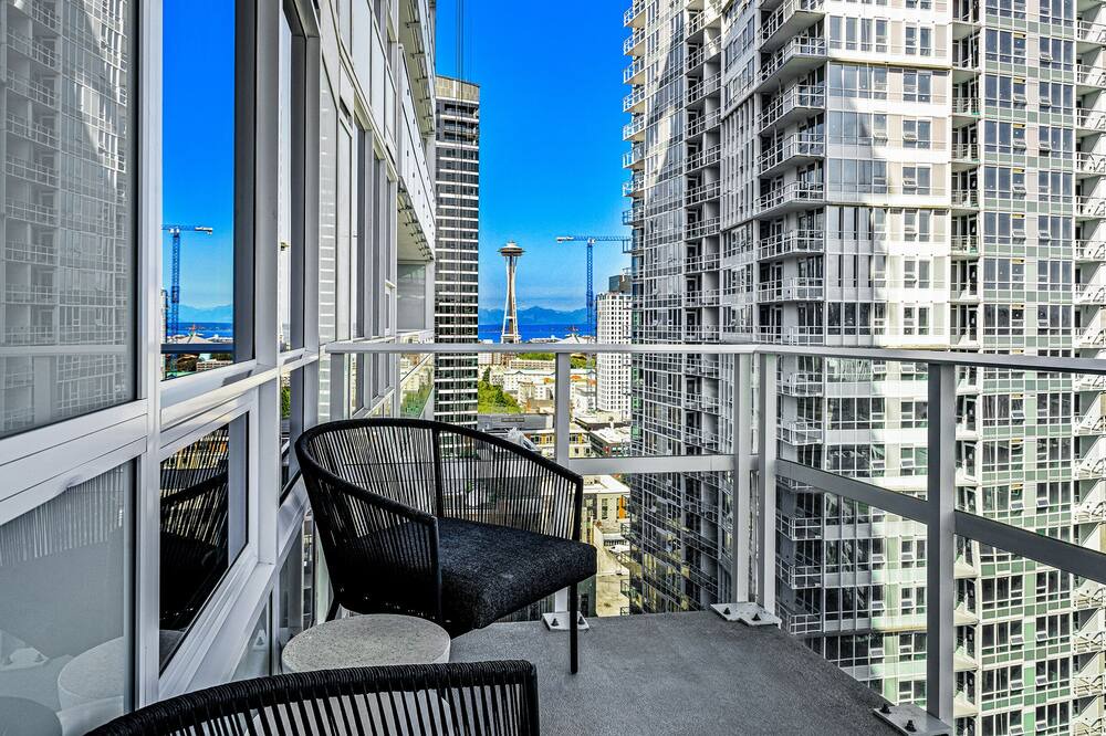 Photo of Patio Balcony in South Lake Union