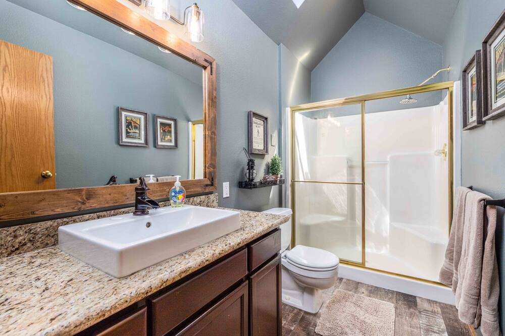 Photo of Bathroom in Snoqualmie Pass
