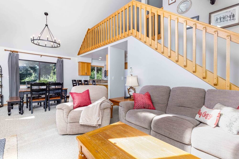 Photo of Bedroom in Snoqualmie Pass