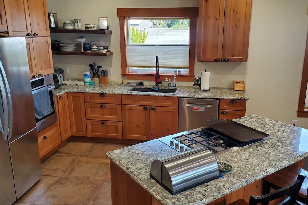 Photo of Kitchen in Eatonville