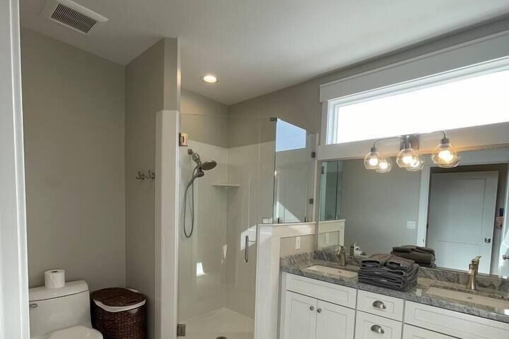 Photo of Bathroom in Swan Valley