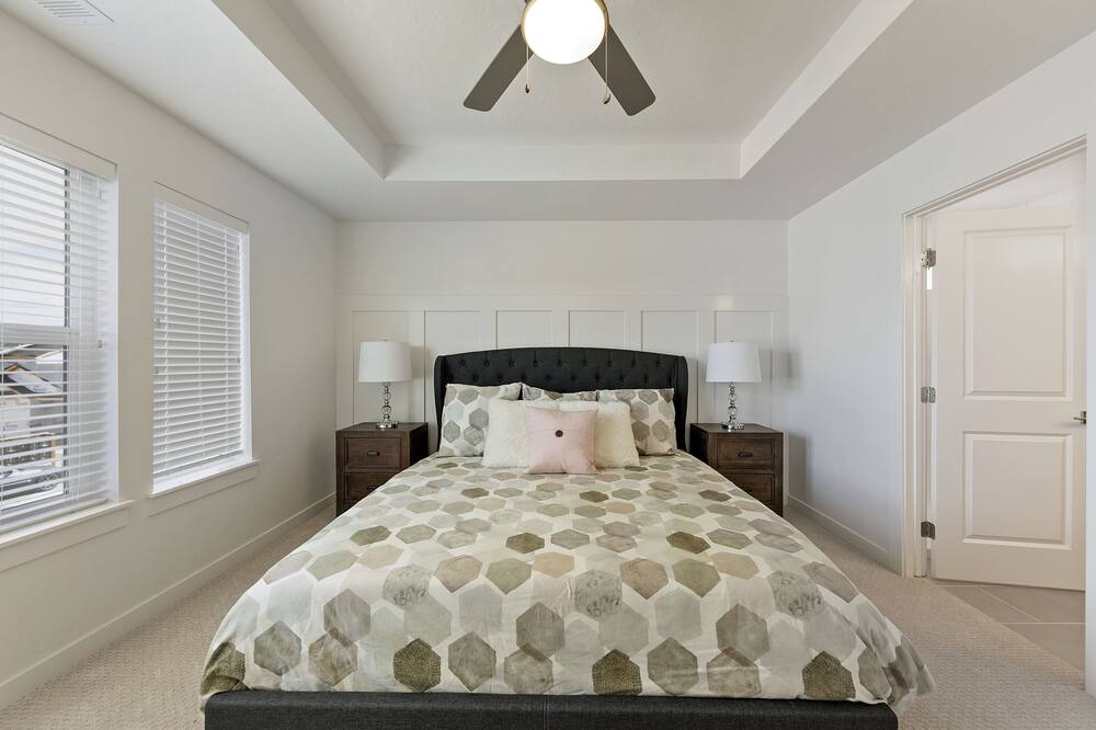 Photo of Bedroom in Southwest Ada County Alliance