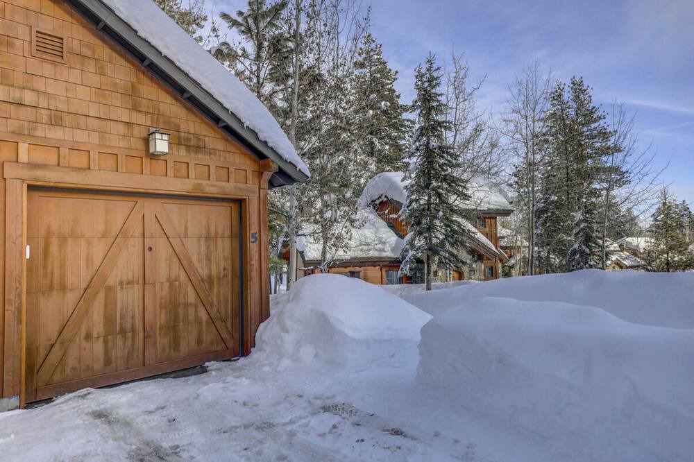 Photo of Outdoor in Tamarack