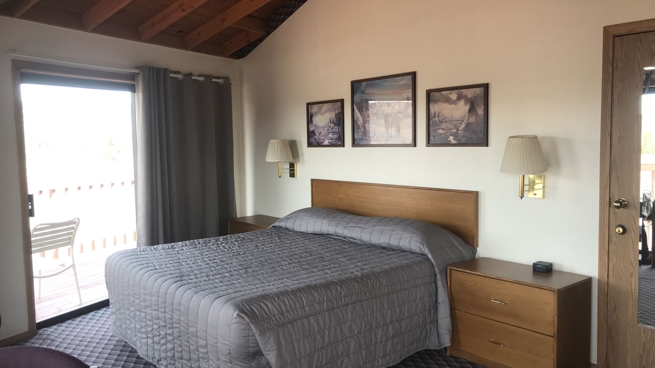 Photo of Bedroom in Crooked River Ranch