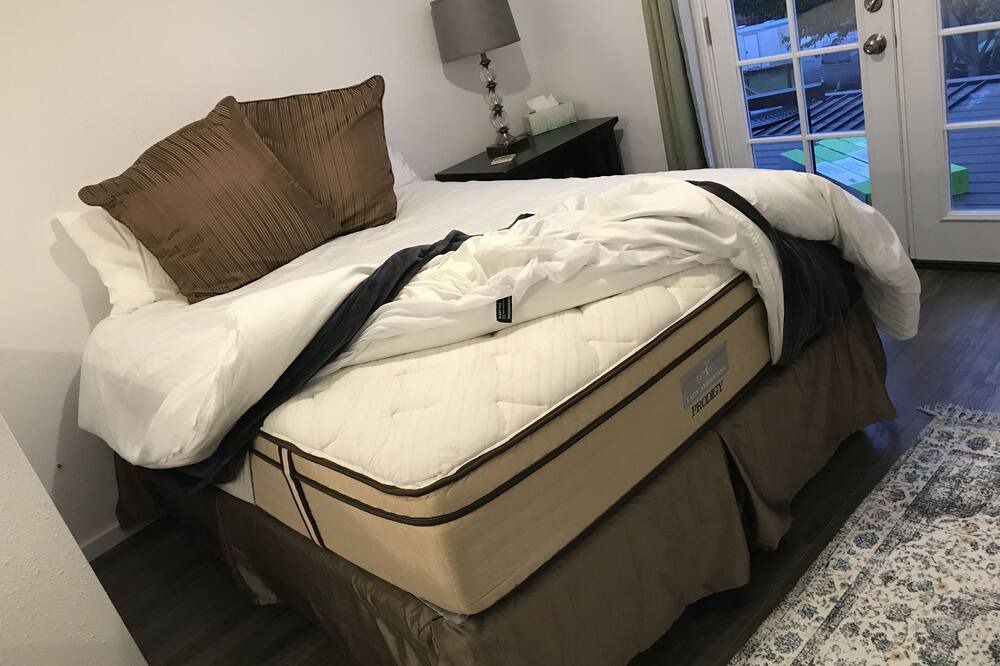 Photo of Bedroom in Puyallup