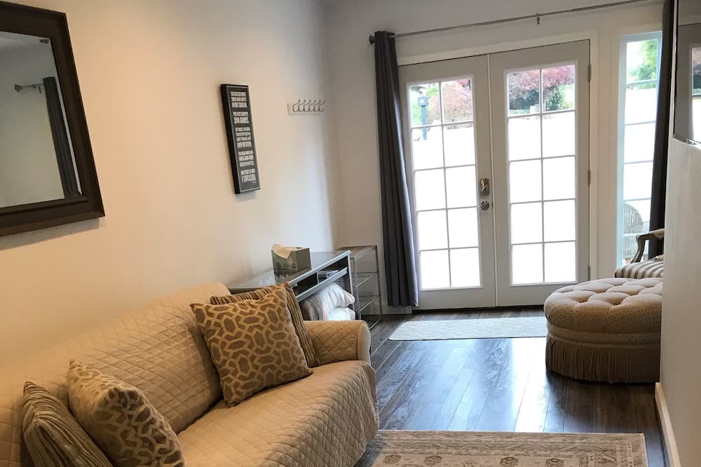 Photo of Livingroom in Puyallup