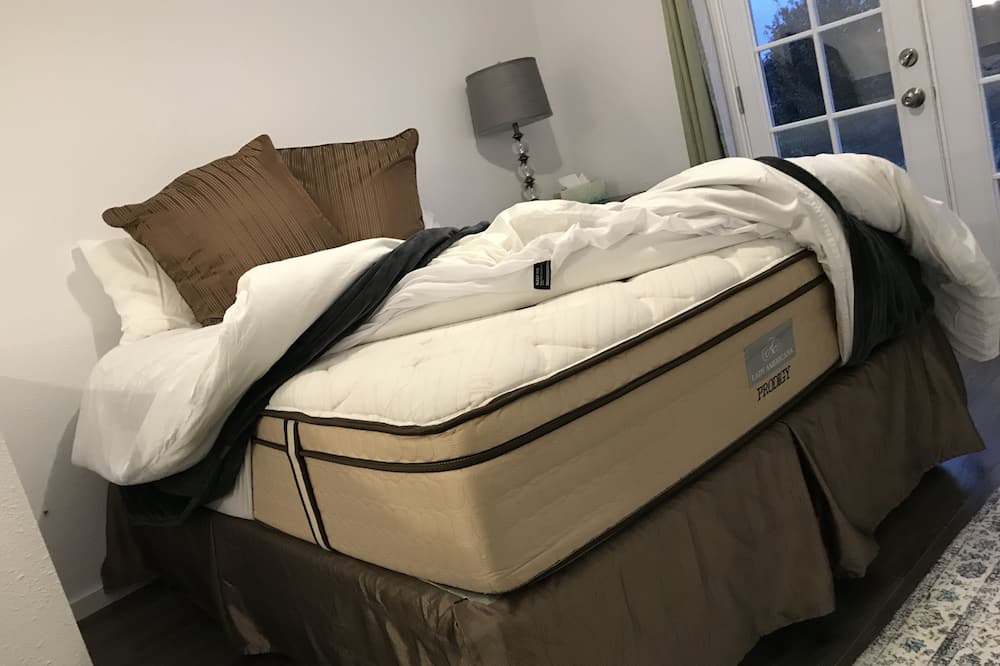 Photo of Bedroom in Puyallup