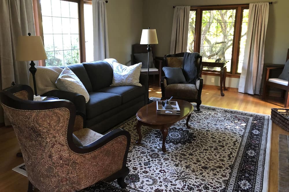 Photo of Bedroom in Monroe