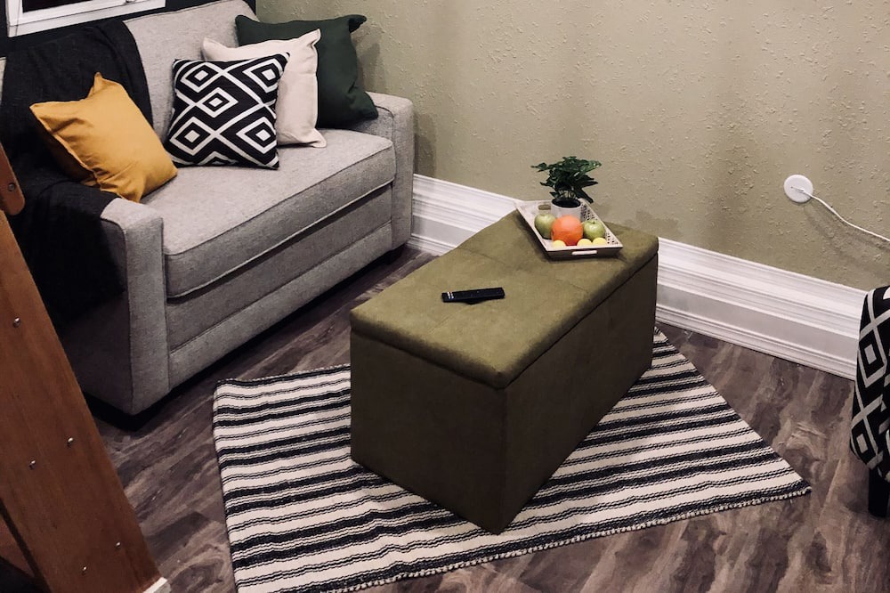 Photo of Livingroom in South Delridge