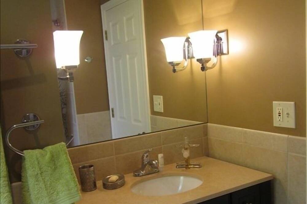 Photo of Bathroom in West Bellevue