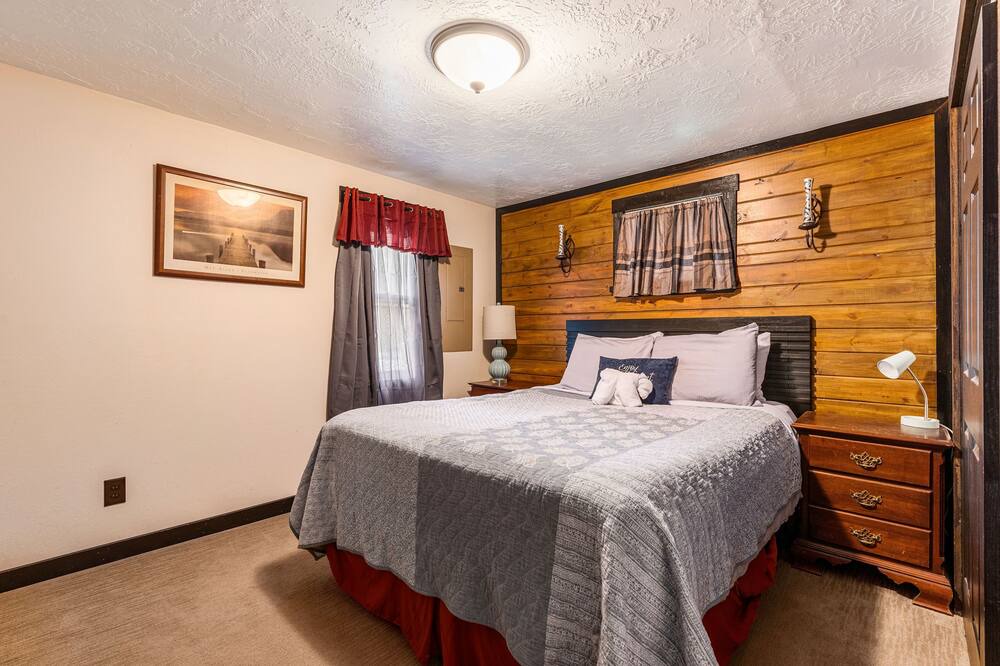 Photo of Bedroom in Bloomington