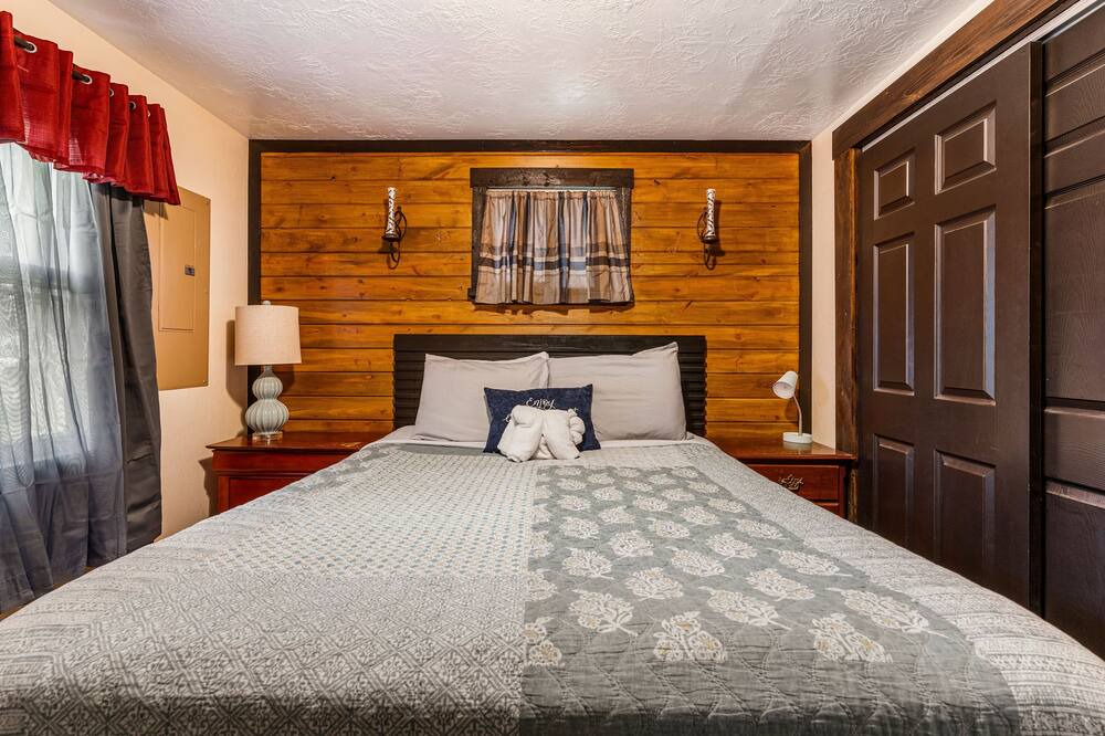 Photo of Bedroom in Bloomington