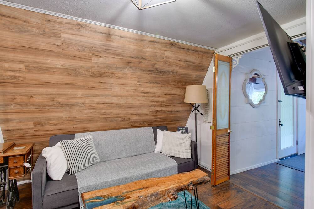 Photo of Livingroom in Hoodsport