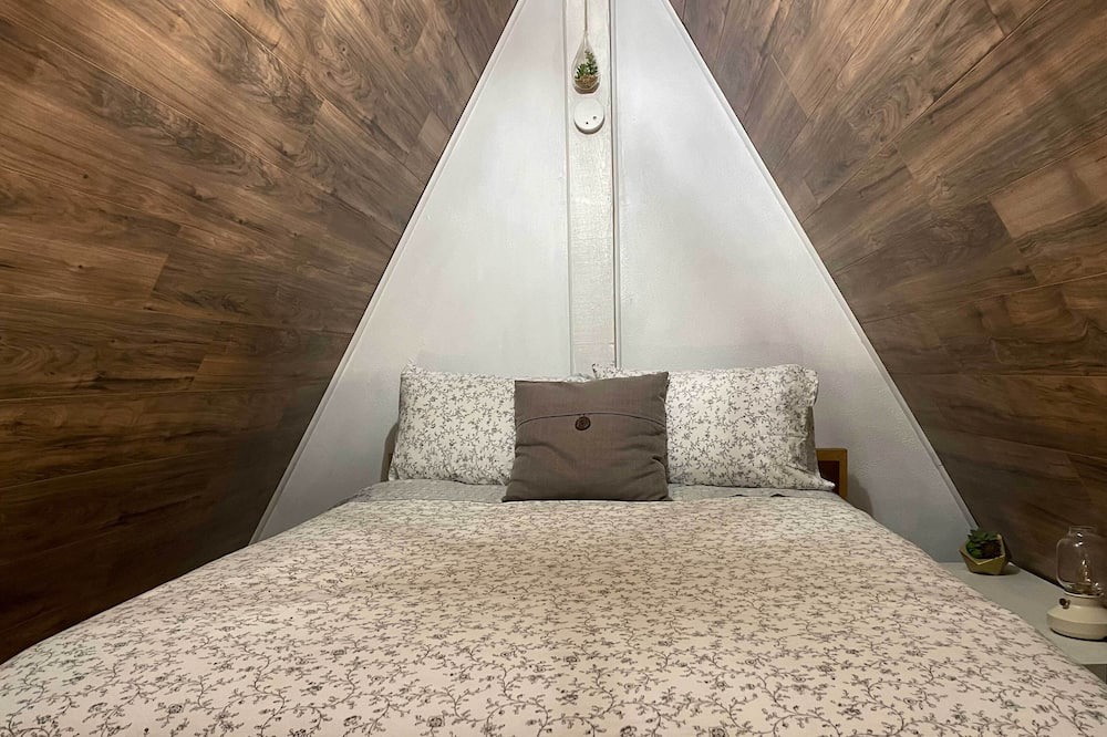 Photo of Bedroom in Hoodsport