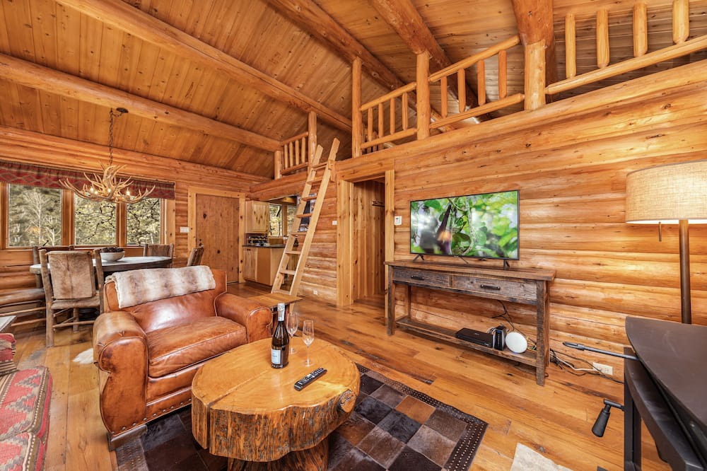 Photo of Livingroom in Indian Paintbrush