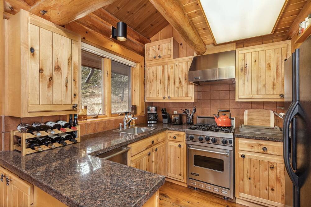 Photo of Kitchen in Indian Paintbrush