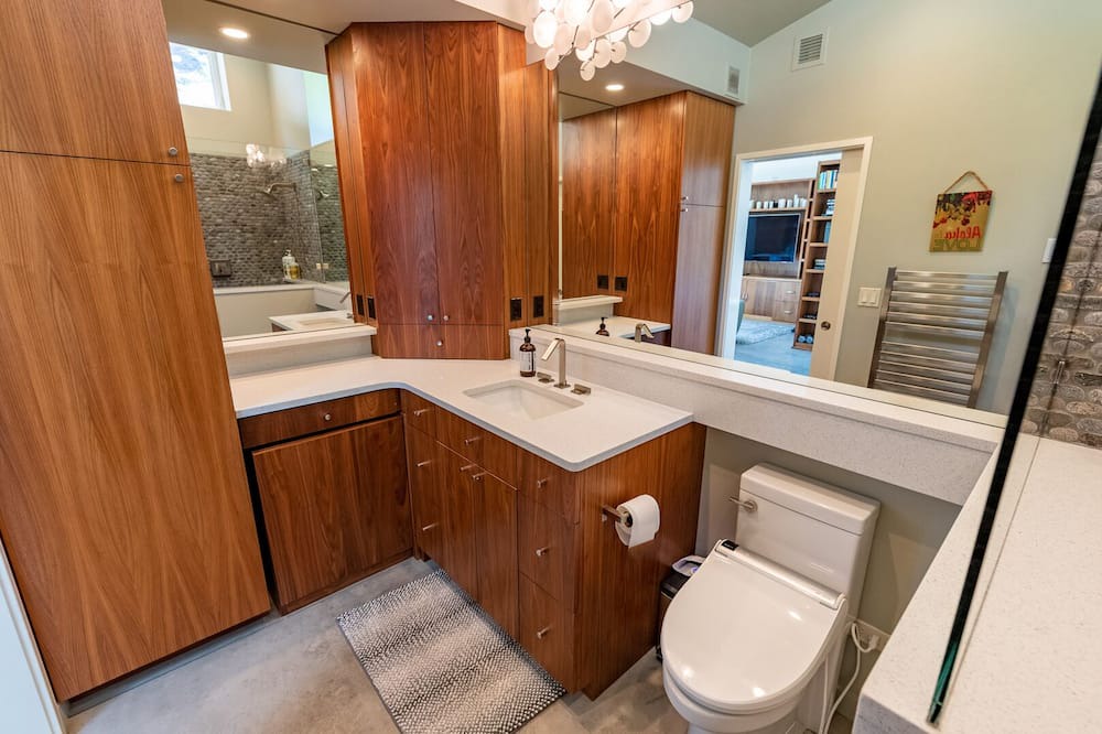 Photo of Bathroom in Ashland