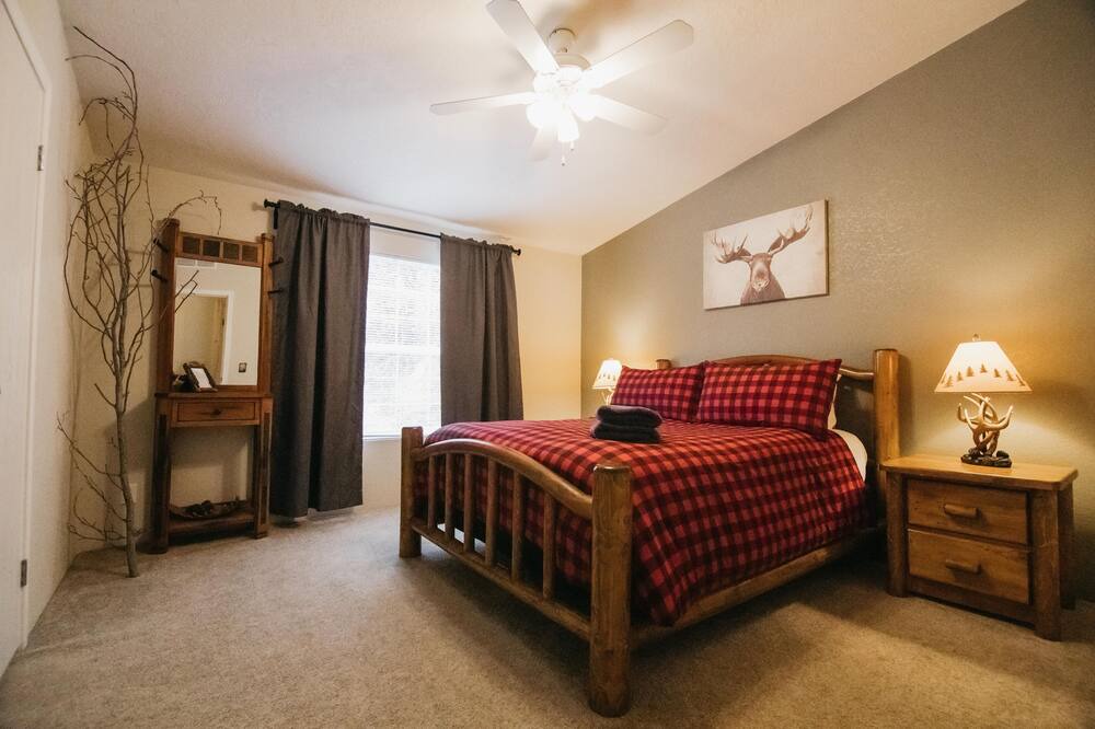 Photo of Bedroom in Leavenworth