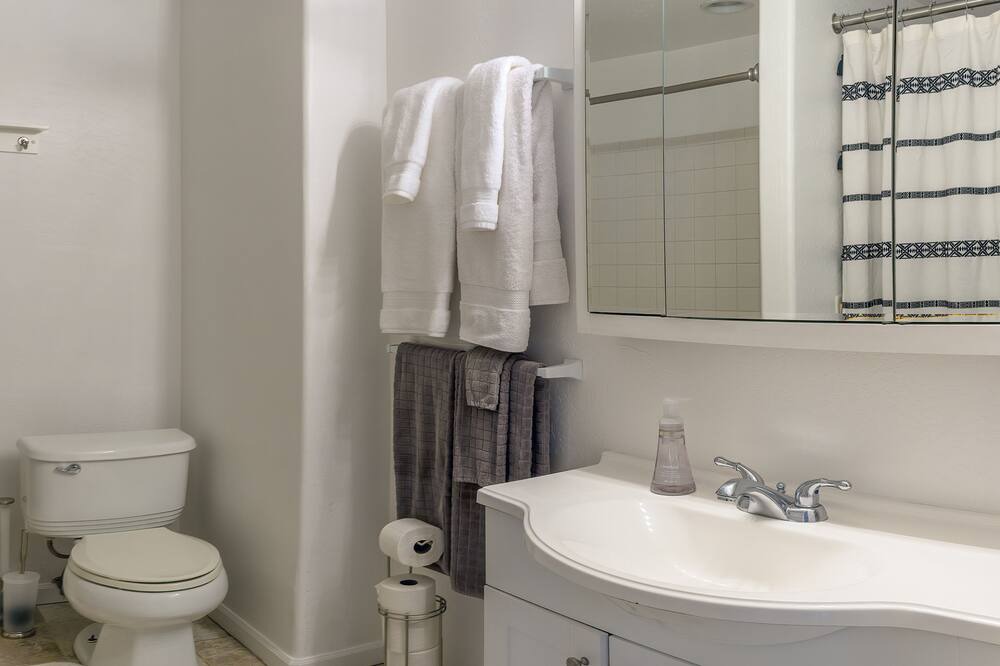 Photo of Bathroom in Talent