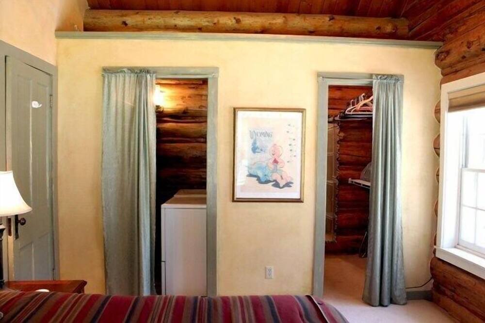 Photo of Bedroom in Jackson