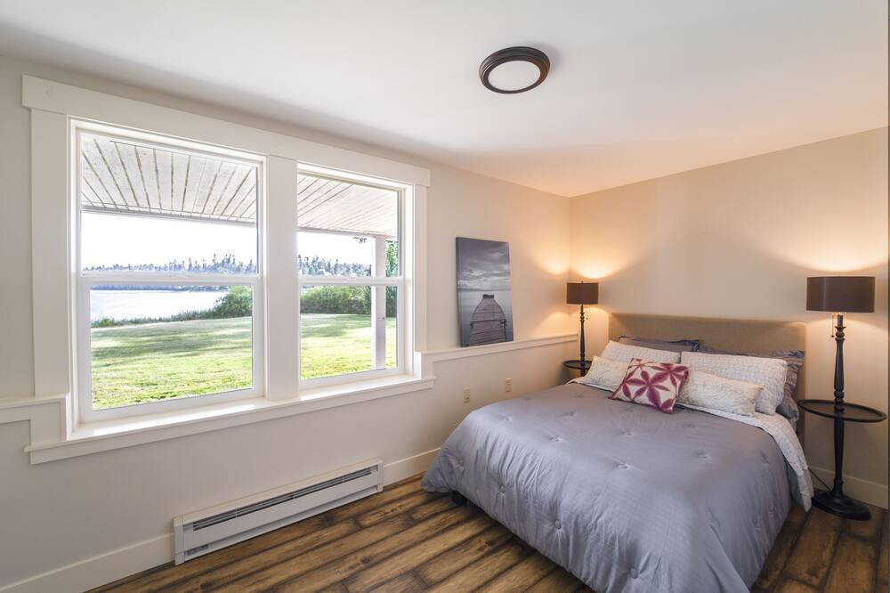 Photo of Bedroom in Kingston