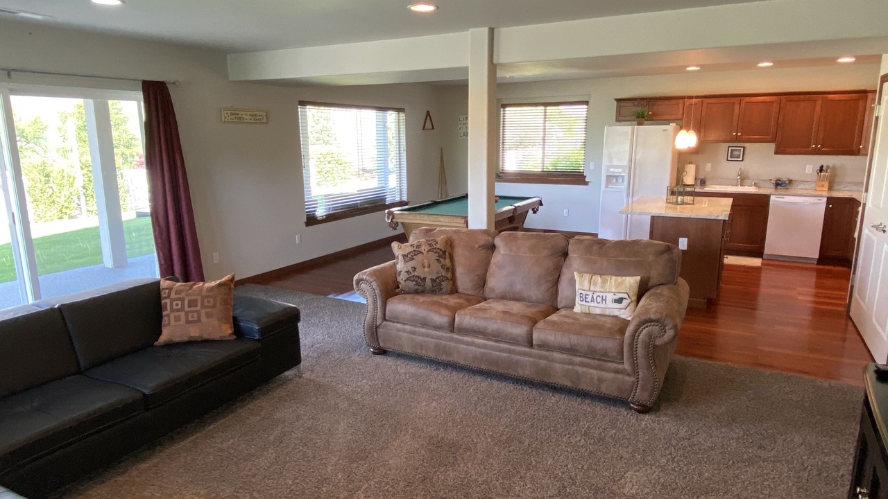 Photo of Livingroom in Manson