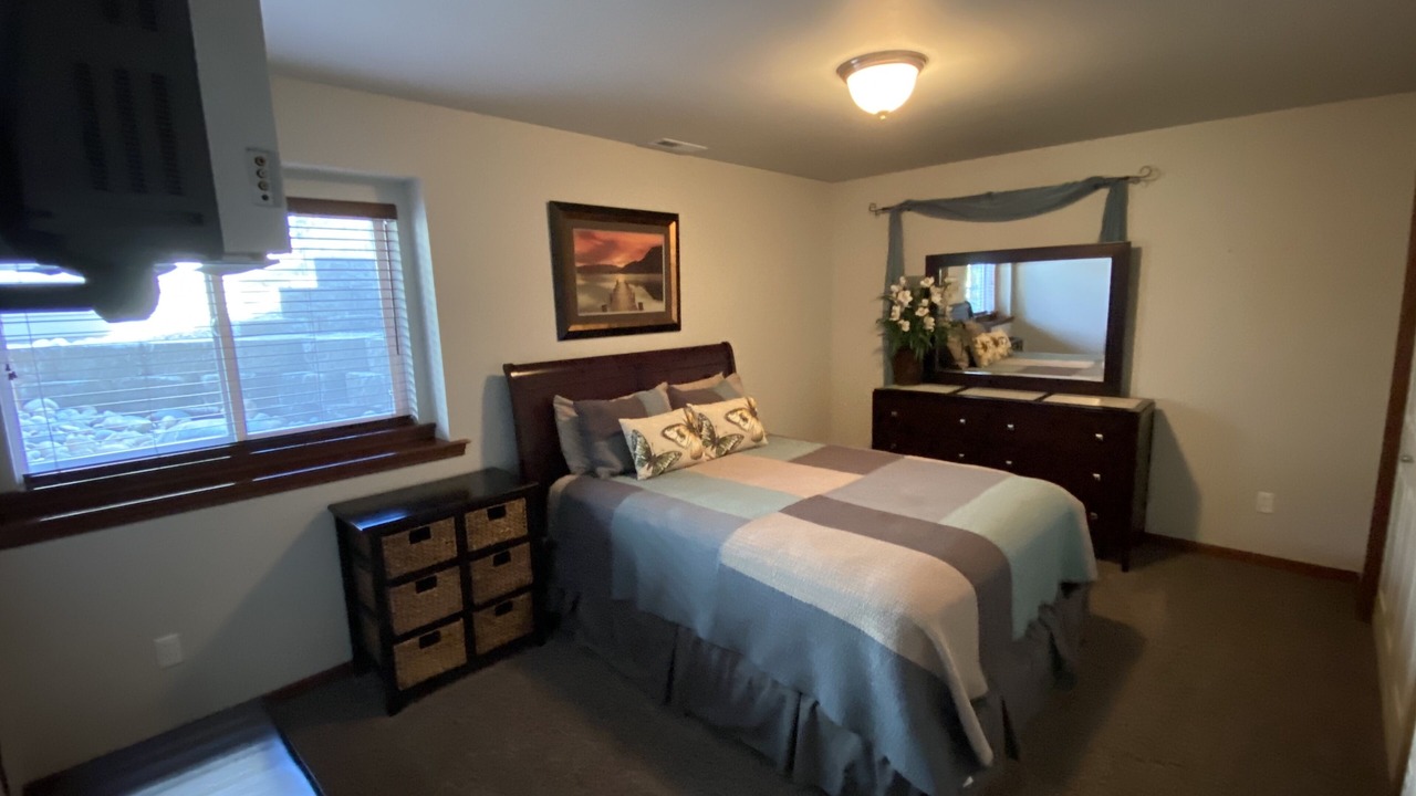 Photo of Bedroom in Manson