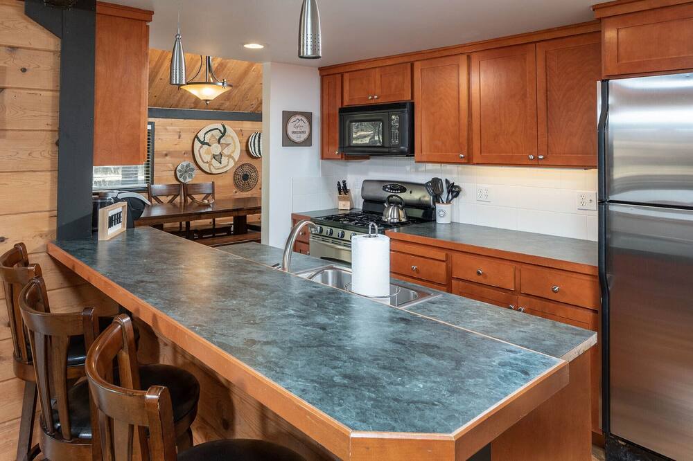 Photo of Kitchen in Overlook Park