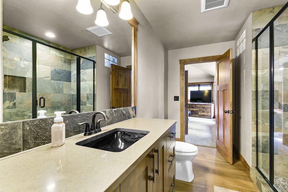 Photo of Kitchen in Sunriver