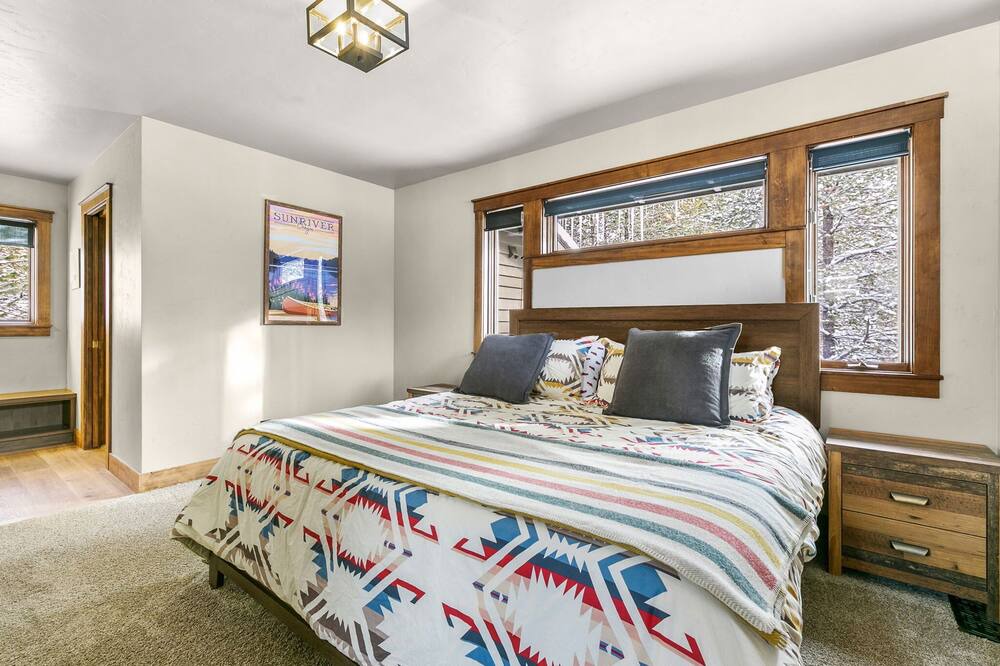 Photo of Bedroom in Sunriver