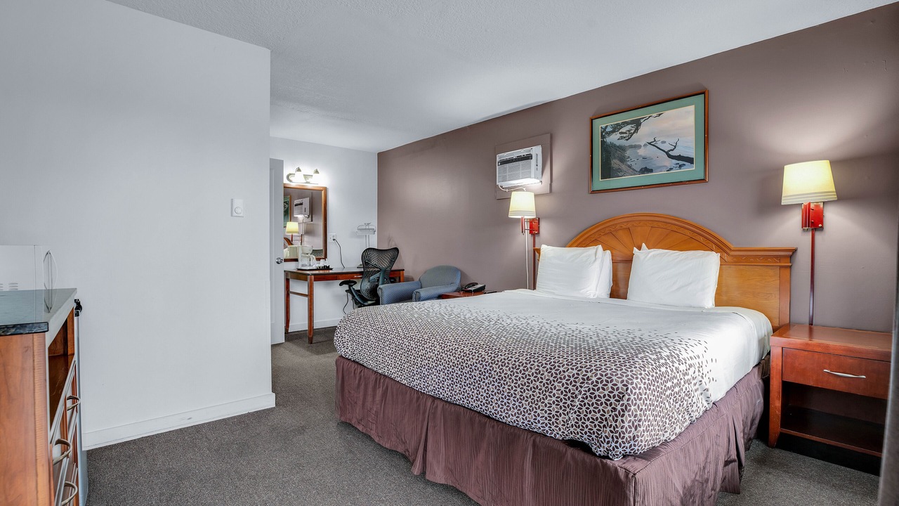 Photo of Bedroom in Arbor Lodge