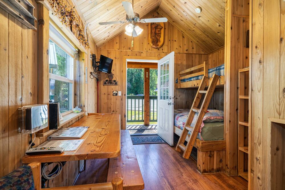 Photo of Bedroom in Northport
